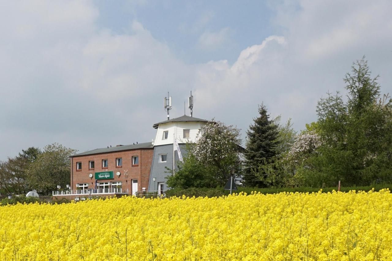 Landgasthof Waabs Muhle Hotel Buitenkant foto